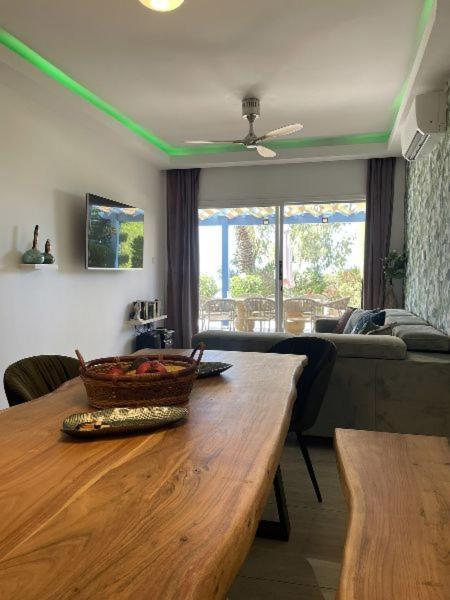 Timeless Cyprus Appartement Paphos Buitenkant foto